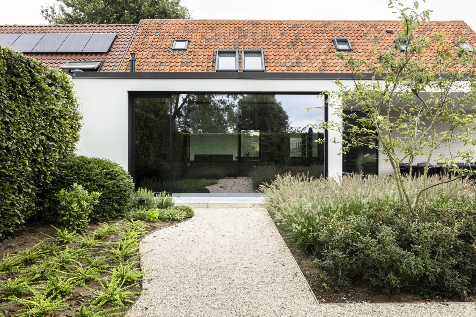 Realisatie Penthouse Linkeroever door schilders Roelants & Roelants (Antwerpen)